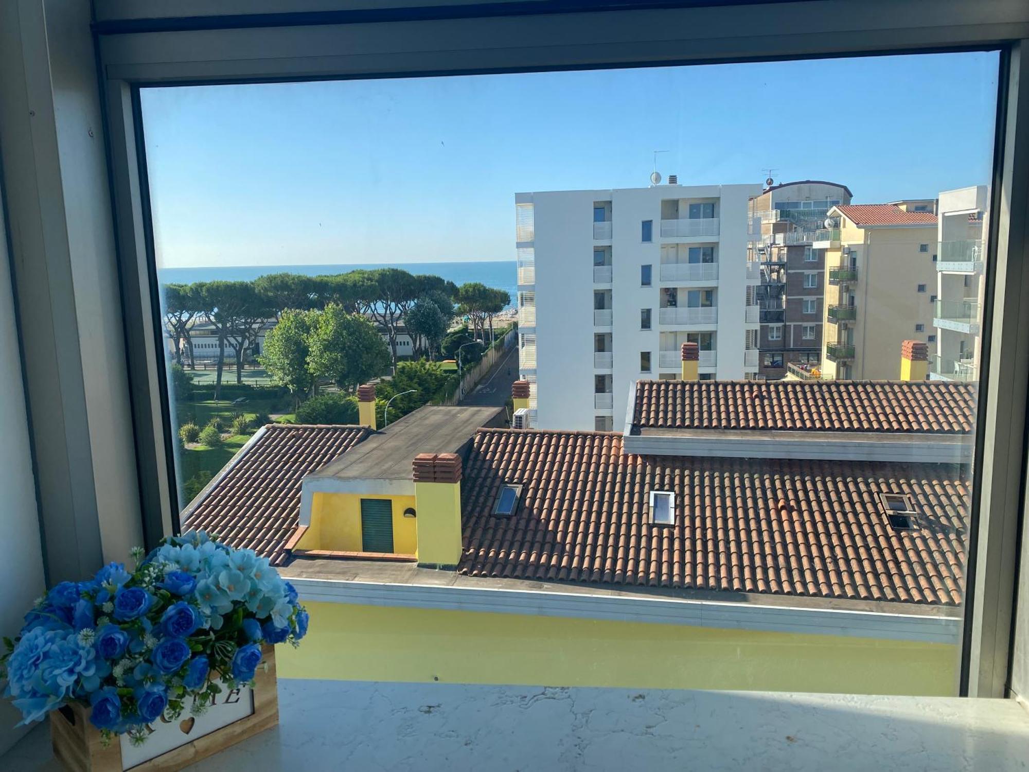 Rooftop Onda Blu Vista Mare - Aria - A 150 Mt Dalla Spiaggia Apartment Lido di Jesolo Exterior photo