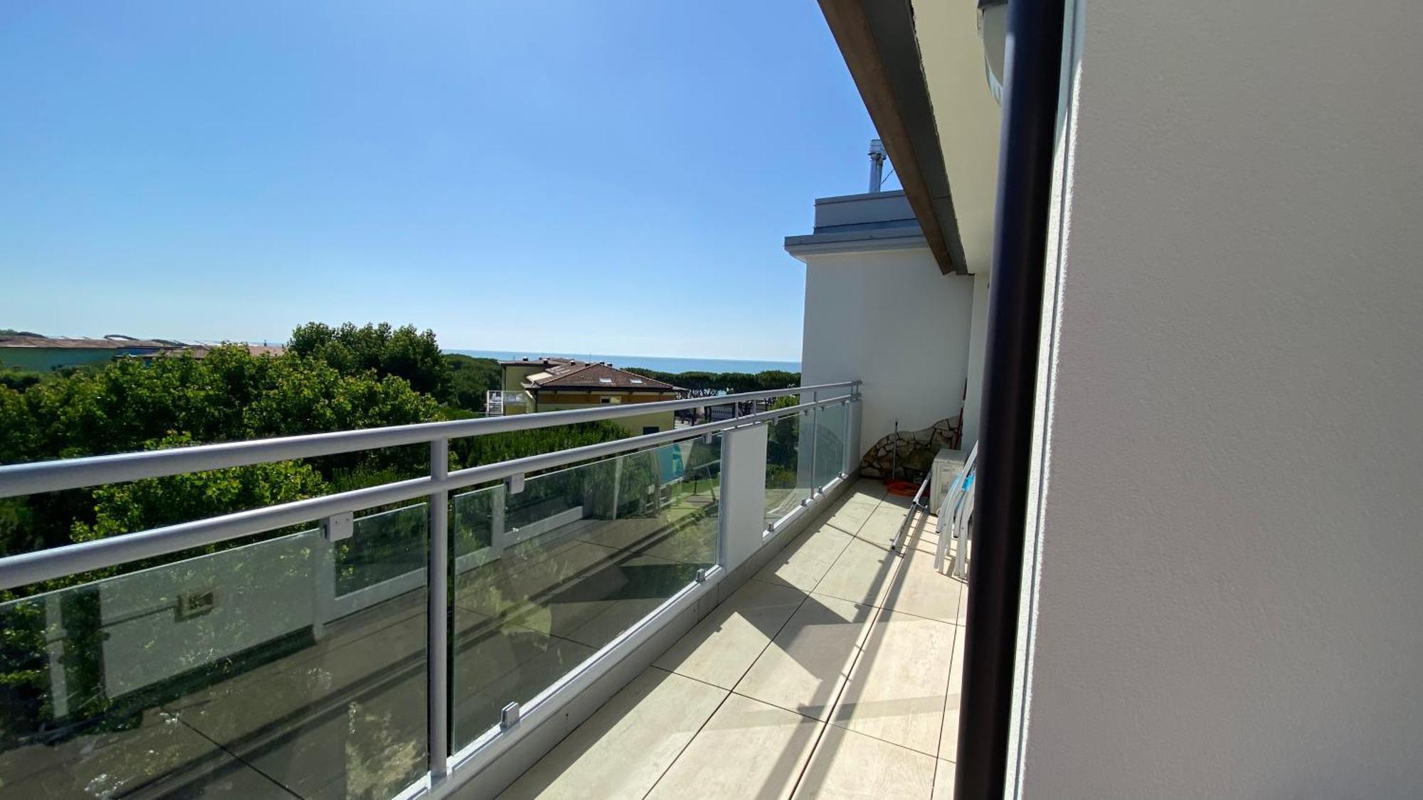 Rooftop Onda Blu Vista Mare - Aria - A 150 Mt Dalla Spiaggia Apartment Lido di Jesolo Exterior photo